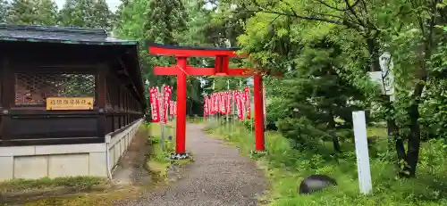 福徳稲荷神社の鳥居