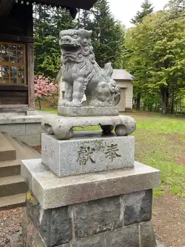 雄武神社の狛犬