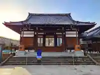 善導寺の本殿・本堂