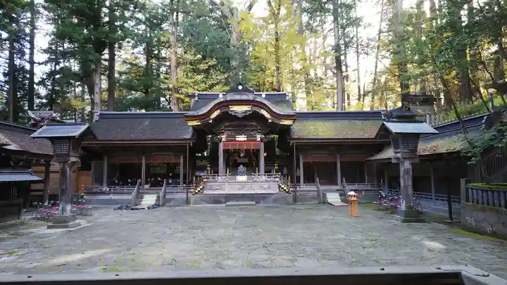 諏訪大社の本殿・本堂