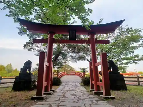 猿賀神社の鳥居