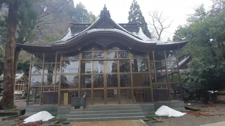 金剱宮の本殿・本堂