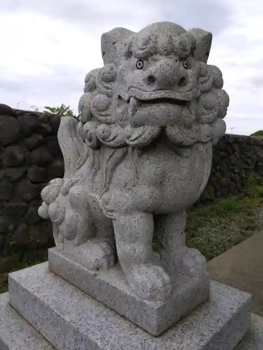 美保神社の{uncategorized: "未分類", other: "その他", undefined: "問題あり", building: "その他建物", grave: "お墓", sacred_gate: "鳥居", guardian: "狛犬", statue: "像", buddha: "仏像", history: "歴史", nature: "自然", garden: "庭園", animal: "動物", pagoda: "塔", temizu: "手水舎", mountain_gate: "山門・神門", sanctuary: "本殿・本堂", subordinate: "末社・摂社", art: "芸術", scenery: "景色", jizo: "地蔵", ema: "絵馬", goshuin: "御朱印", omikuji: "おみくじ", items: "授与品その他", amulet: "お守り", goshuincho: "御朱印帳", eats: "食事", festival: "お祭り", votive_dance: "神楽", shichigosan: "七五三参", wedding: "結婚式", experience: "体験その他", initially: "初詣", around: "周辺", anti_infection: "感染症対策"}