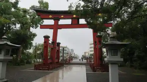 氣比神宮の鳥居