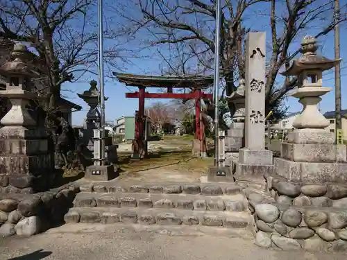 八劔社（中三宅）の鳥居