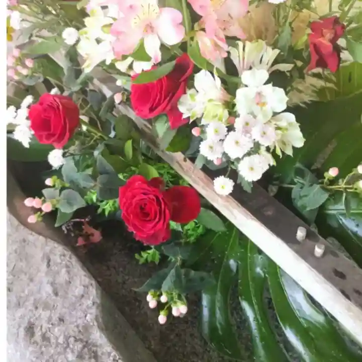 彌彦神社 (伊夜日子神社)の手水舎