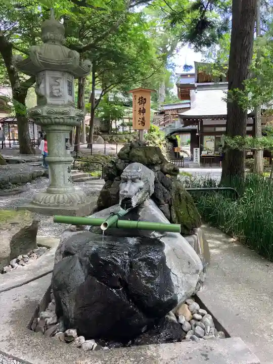 諏訪大社下社秋宮(長野県)