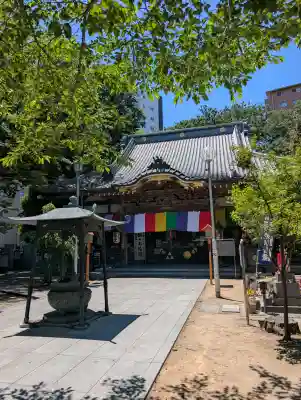 蓮馨寺の{uncategorized: "未分類", other: "その他", undefined: "問題あり", building: "その他建物", grave: "お墓", sacred_gate: "鳥居", guardian: "狛犬", statue: "像", buddha: "仏像", history: "歴史", nature: "自然", garden: "庭園", animal: "動物", pagoda: "塔", temizu: "手水舎", mountain_gate: "山門・神門", sanctuary: "本殿・本堂", subordinate: "末社・摂社", art: "芸術", scenery: "景色", jizo: "地蔵", ema: "絵馬", goshuin: "御朱印", omikuji: "おみくじ", items: "授与品その他", amulet: "お守り", goshuincho: "御朱印帳", eats: "食事", festival: "お祭り", votive_dance: "神楽", shichigosan: "七五三参", wedding: "結婚式", experience: "体験その他", initially: "初詣", around: "周辺", anti_infection: "感染症対策"}