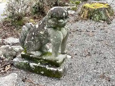 茅原神社の狛犬