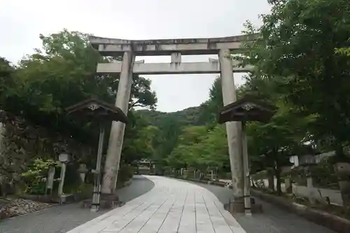 伊奈波神社の鳥居