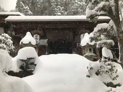 華厳寺の本殿・本堂