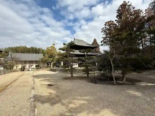 法輪寺の{uncategorized: "未分類", other: "その他", undefined: "問題あり", building: "その他建物", grave: "お墓", sacred_gate: "鳥居", guardian: "狛犬", statue: "像", buddha: "仏像", history: "歴史", nature: "自然", garden: "庭園", animal: "動物", pagoda: "塔", temizu: "手水舎", mountain_gate: "山門・神門", sanctuary: "本殿・本堂", subordinate: "末社・摂社", art: "芸術", scenery: "景色", jizo: "地蔵", ema: "絵馬", goshuin: "御朱印", omikuji: "おみくじ", items: "授与品その他", amulet: "お守り", goshuincho: "御朱印帳", eats: "食事", festival: "お祭り", votive_dance: "神楽", shichigosan: "七五三参", wedding: "結婚式", experience: "体験その他", initially: "初詣", around: "周辺", anti_infection: "感染症対策"}