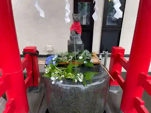 函館伏白稲荷神社の手水舎
