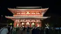 浅草寺の山門・神門