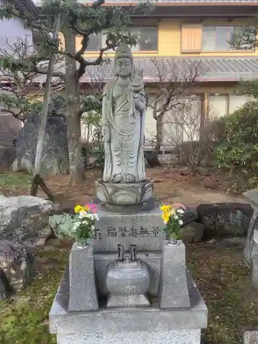 青海山　薬師寺の仏像