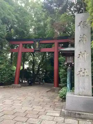 根津神社の鳥居