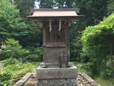 馬見岡綿向神社の末社・摂社