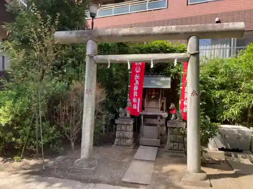 池尻稲荷神社の鳥居