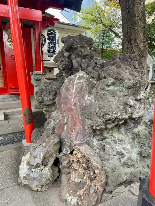 天白稲荷神社の{uncategorized: "未分類", other: "その他", undefined: "問題あり", building: "その他建物", grave: "お墓", sacred_gate: "鳥居", guardian: "狛犬", statue: "像", buddha: "仏像", history: "歴史", nature: "自然", garden: "庭園", animal: "動物", pagoda: "塔", temizu: "手水舎", mountain_gate: "山門・神門", sanctuary: "本殿・本堂", subordinate: "末社・摂社", art: "芸術", scenery: "景色", jizo: "地蔵", ema: "絵馬", goshuin: "御朱印", omikuji: "おみくじ", items: "授与品その他", amulet: "お守り", goshuincho: "御朱印帳", eats: "食事", festival: "お祭り", votive_dance: "神楽", shichigosan: "七五三参", wedding: "結婚式", experience: "体験その他", initially: "初詣", around: "周辺", anti_infection: "感染症対策"}