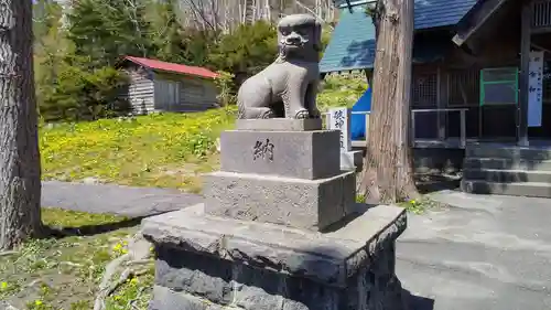 壮瞥神社の狛犬