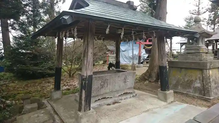 志波姫神社の手水舎