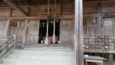 七座神社の本殿・本堂