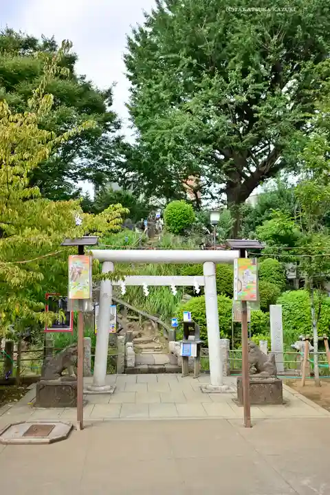 鳩森八幡神社の末社・摂社