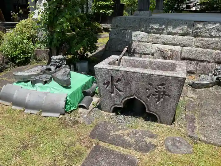慶安寺の手水舎