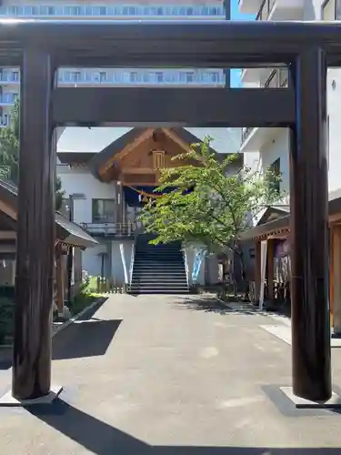 札幌祖霊神社の鳥居