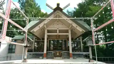 白石神社の本殿・本堂