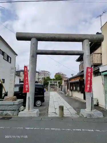 四郎介稲荷神社の鳥居