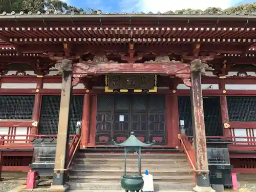 那古寺の本殿・本堂