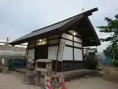 神明社の本殿