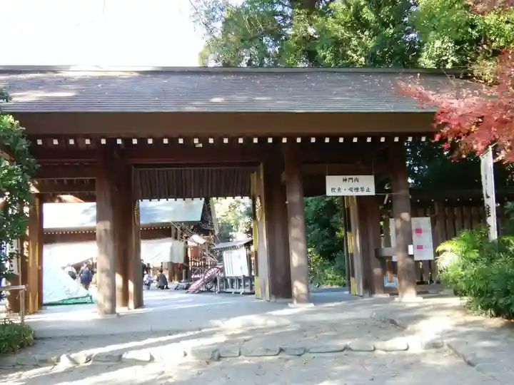 阿佐ヶ谷神明宮の山門・神門