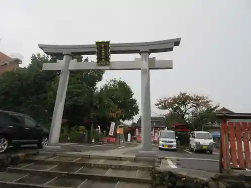 折上稲荷神社の鳥居