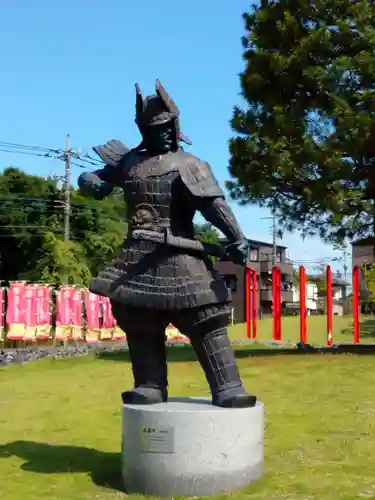 武蔵野坐令和神社の像