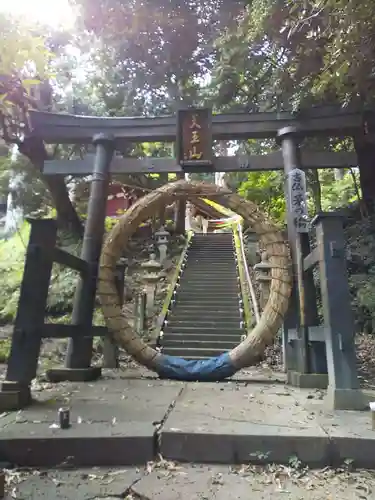 八王寺の鳥居