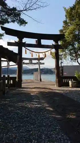 鳴無神社の鳥居