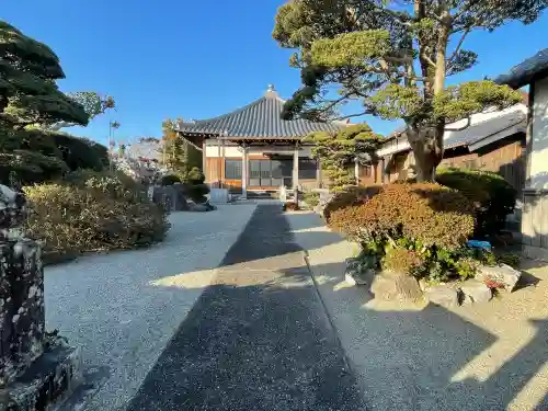 光蓮寺の{uncategorized: "未分類", other: "その他", undefined: "問題あり", building: "その他建物", grave: "お墓", sacred_gate: "鳥居", guardian: "狛犬", statue: "像", buddha: "仏像", history: "歴史", nature: "自然", garden: "庭園", animal: "動物", pagoda: "塔", temizu: "手水舎", mountain_gate: "山門・神門", sanctuary: "本殿・本堂", subordinate: "末社・摂社", art: "芸術", scenery: "景色", jizo: "地蔵", ema: "絵馬", goshuin: "御朱印", omikuji: "おみくじ", items: "授与品その他", amulet: "お守り", goshuincho: "御朱印帳", eats: "食事", festival: "お祭り", votive_dance: "神楽", shichigosan: "七五三参", wedding: "結婚式", experience: "体験その他", initially: "初詣", around: "周辺", anti_infection: "感染症対策"}