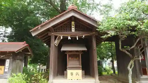 長宮氷川神社の末社・摂社