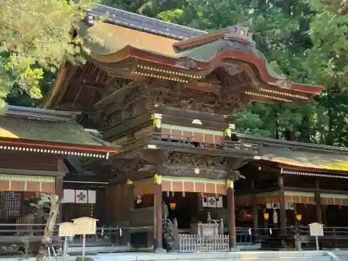 諏訪大社下社秋宮(長野県)