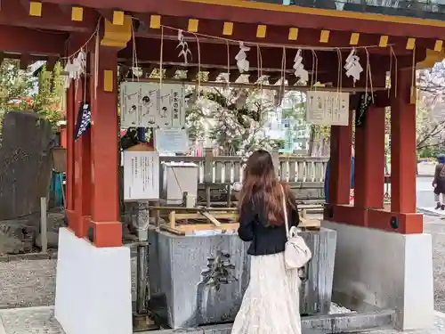 浅草神社の手水舎