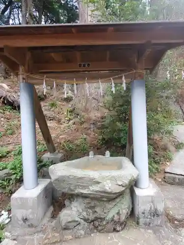 姥宮神社の手水舎