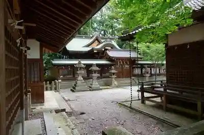 鴨都波神社の本殿・本堂