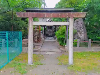 龍神社（川間町）の鳥居