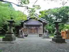 鎮懐石八幡宮の本殿