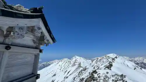 雄山神社峰本社の本殿・本堂