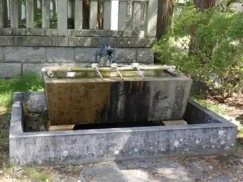 脇子八幡宮の手水舎