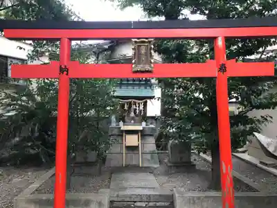 呉服神社の末社・摂社