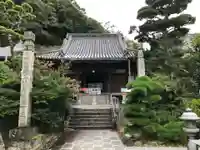 甲山寺の本殿・本堂